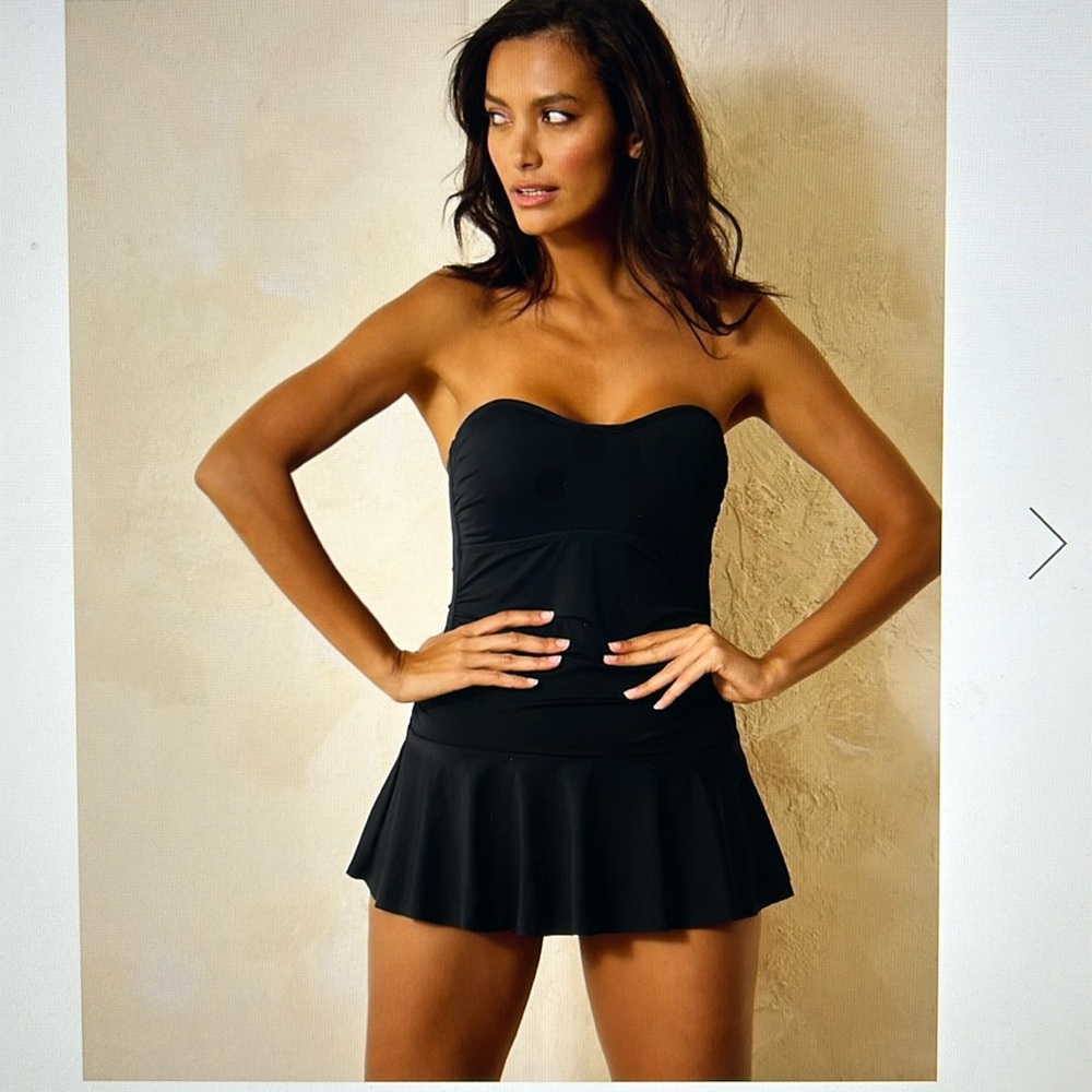 Tommy Bahama black skirted one piece swimsuit size 10